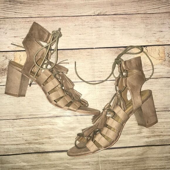 Coconuts by Matisse Copa Gladiator Heeled Sandal - Picture 3 of 8